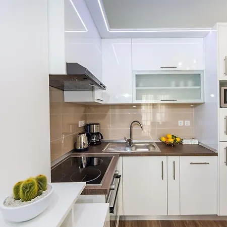 Miracool Apartmán *